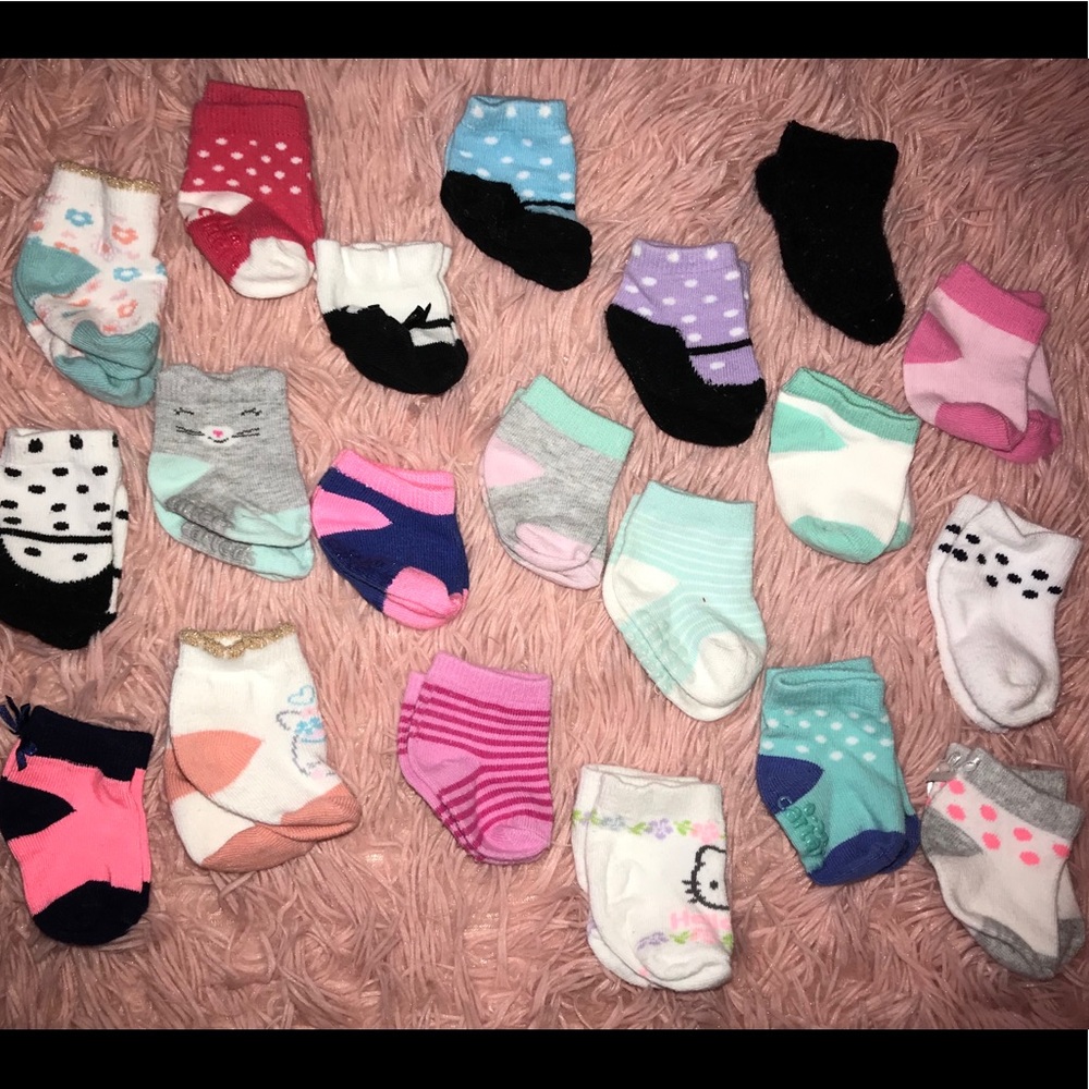 20 Pairs of Newborn and 0-3 Month Socks